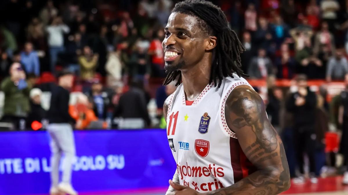 Varese, Ike Iroegbu MVP Unipol della 20ª giornata