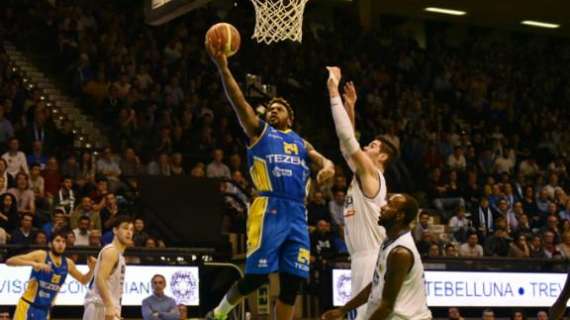 Treviso scappa nel primo tempo e per Verona è notte fonda