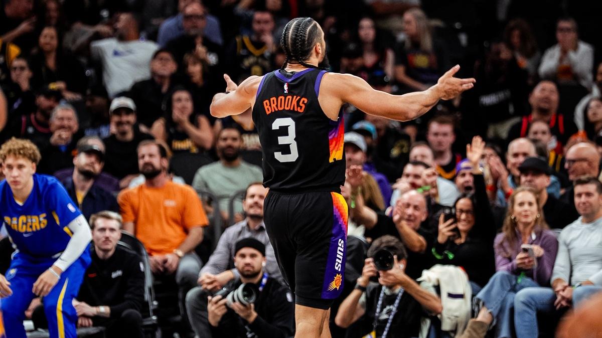 Dillon Brooks si fa perdonare dai tifosi di Phoenix: demoliti i Pacers