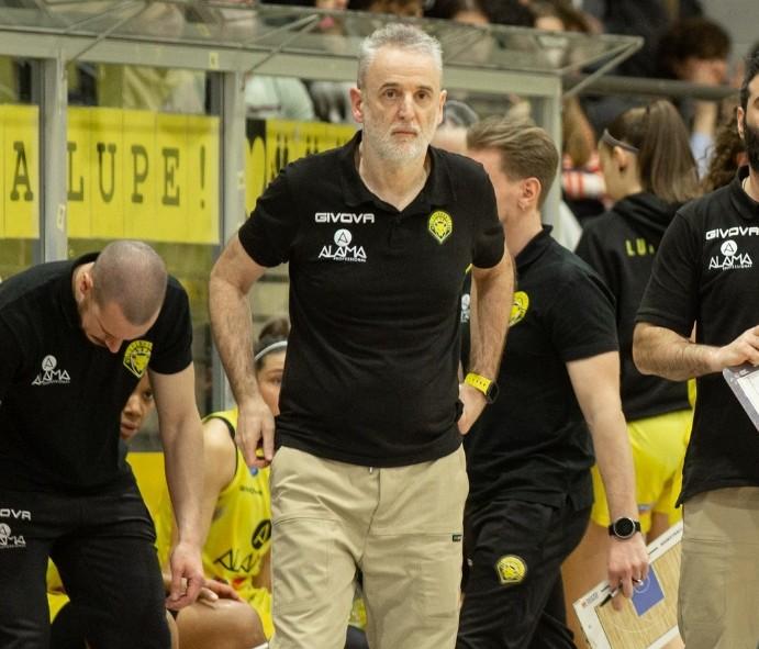 A1 F : finita la stagione delle Lupe, parla coach Piazza