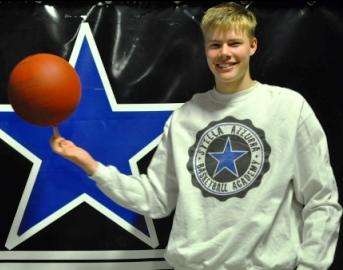 Basket: Robert, 14 anni, alto 2.25. Alla Stella Azzurra per