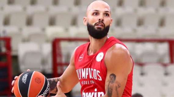 EL - Evan Fournier esordisce con l'Olympiacos nella vittoria sulla Stella Rossa 