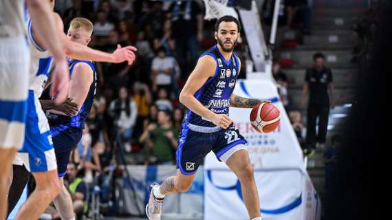 UFFICIALE LBA - Napoli Basket ai saluti con Jordan Hall