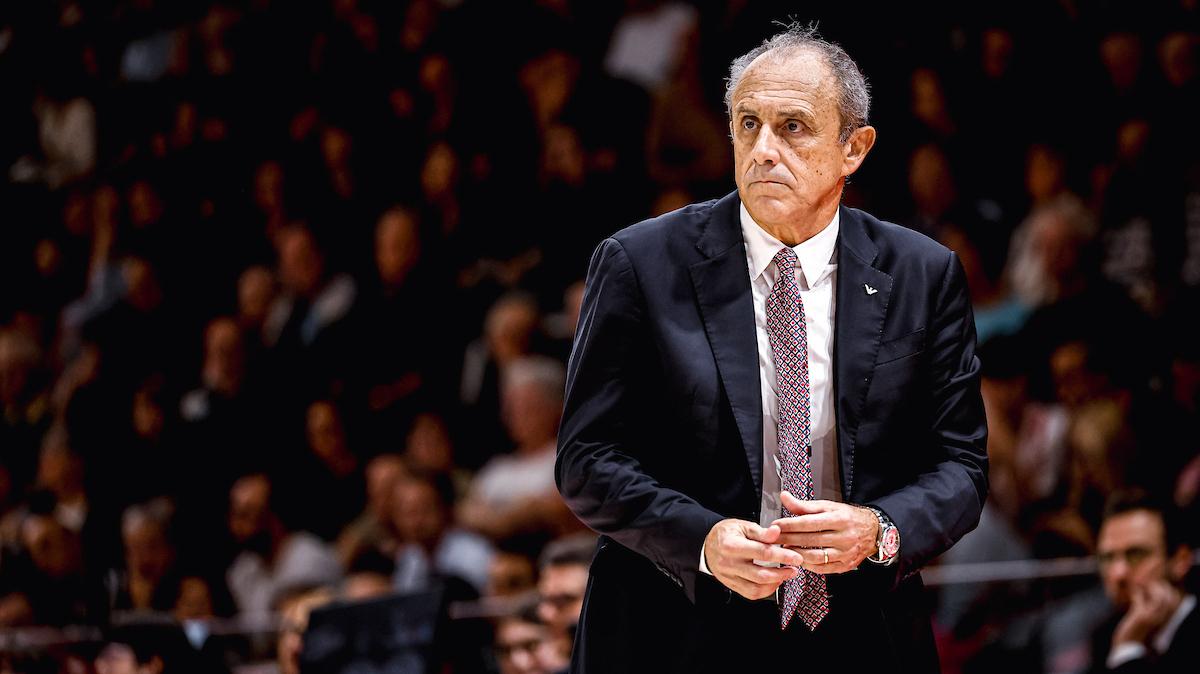 Ettore Messina: «Nebo, rientro incoraggiante. Shields? Leggera distorsione...»