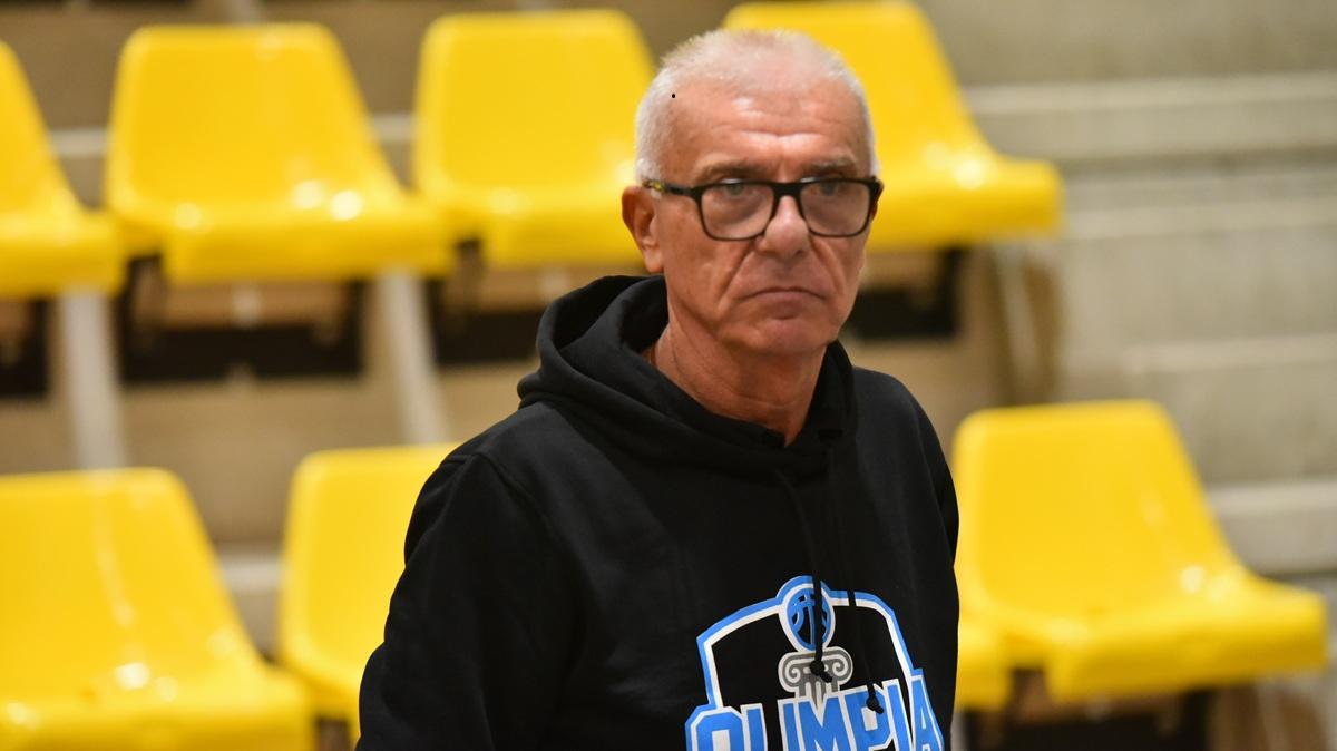 Serie B - L'Olimpia Castello esonera l'head coach Claudio Agresti