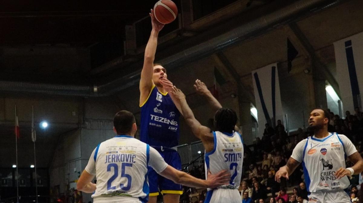 La Tezenis Verona resiste alla rimonta di Ruvo e torna alla vittoria