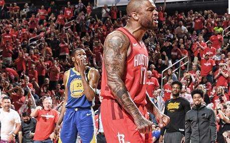NBA Playoff - I Rockets sopravvivono ai Warriors grazie a un supplementare