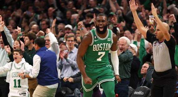 NBA - I Celtics battono i Warriors in una gara degna di una finale