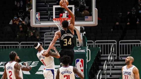 NBA - Bucks, Giannis Antetokounmpo sulle orme di Kareem Abdul Jabbar