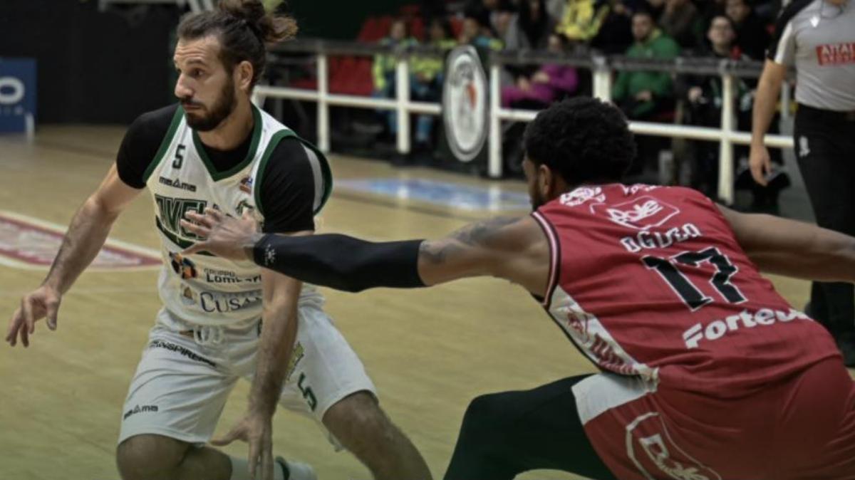 LIVE A2 - Avellino avanti 43-40 sulla Dole Rimini all'intervallo