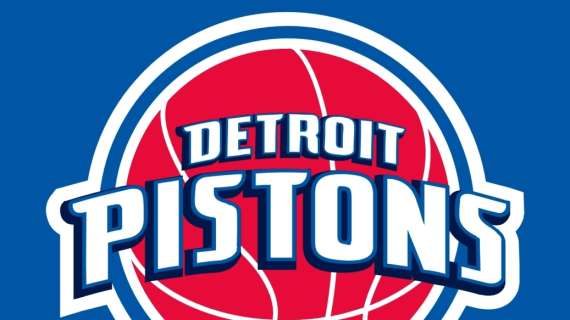 NBA - Kyler Edwards firma un Exhibit 10 con i Detroit Pistons