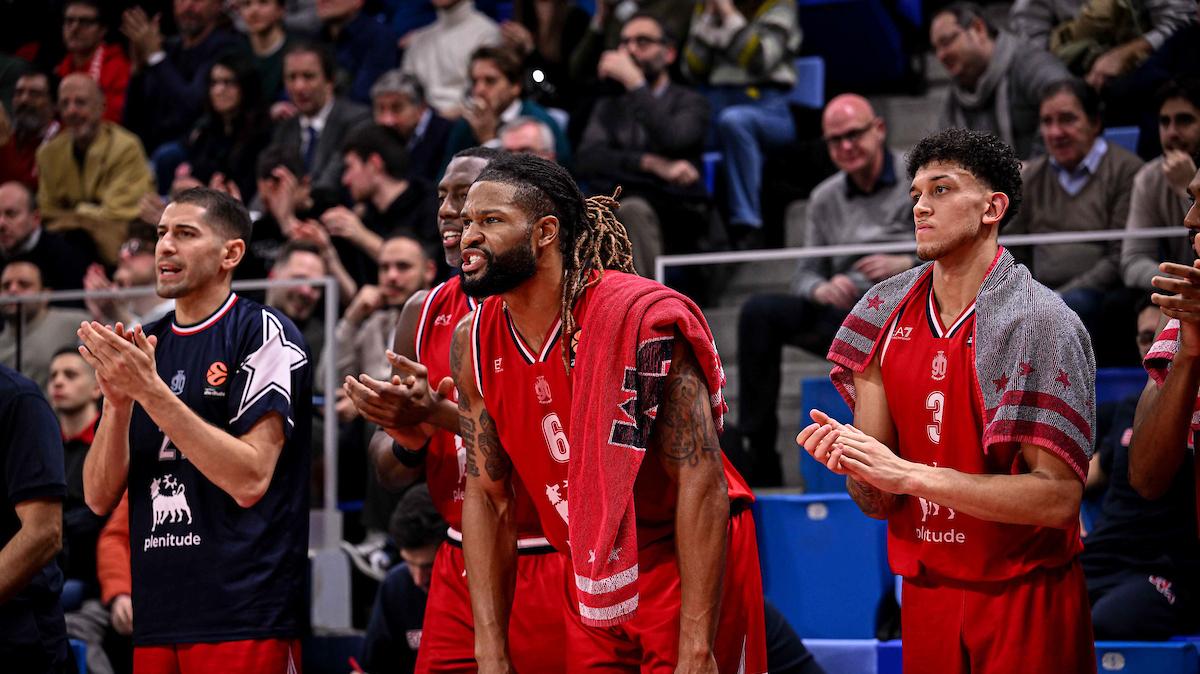 Olimpia Milano, Devin Booker non al meglio: salta la sfida contro Tortona