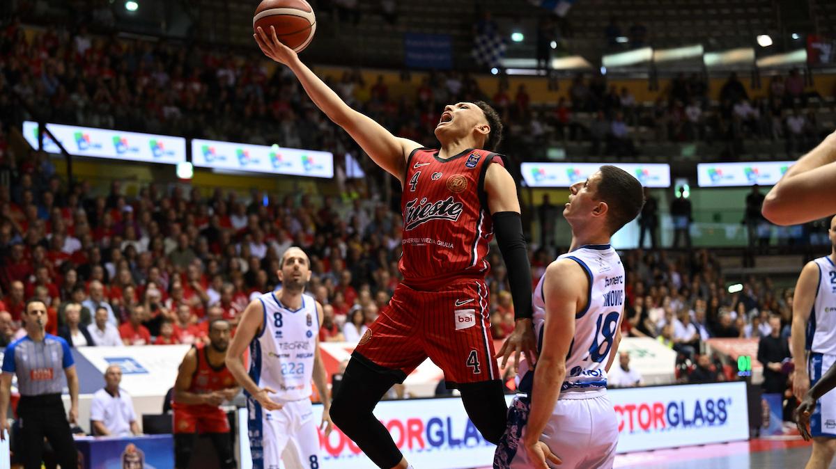 Trieste vs Brescia: 3Q 51-48 25'