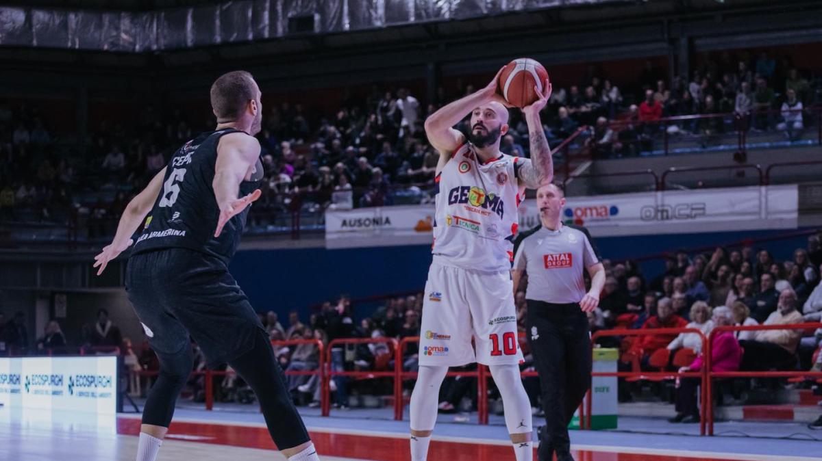 Serie B - Il ritorno al PalaTerme una sconfitta amara per la T Gema contro la Siaz