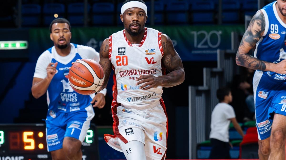 A2 - VL Pesaro, Kay Felder in dubbio per il derby contro Rimini