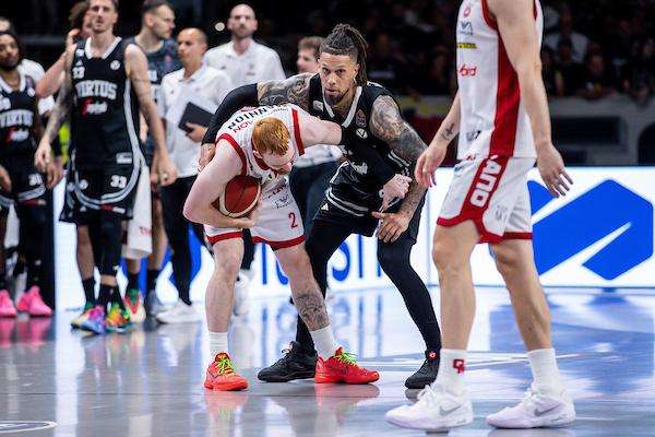 Multe e deplorazioni: volano sanzioni per Virtus e Olimpia dopo Gara 2