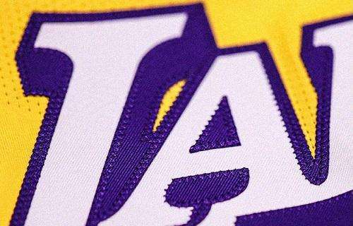 NBA - Le maglie della City Edition dei Lakers hanno suscitato grande scalpore sui social media