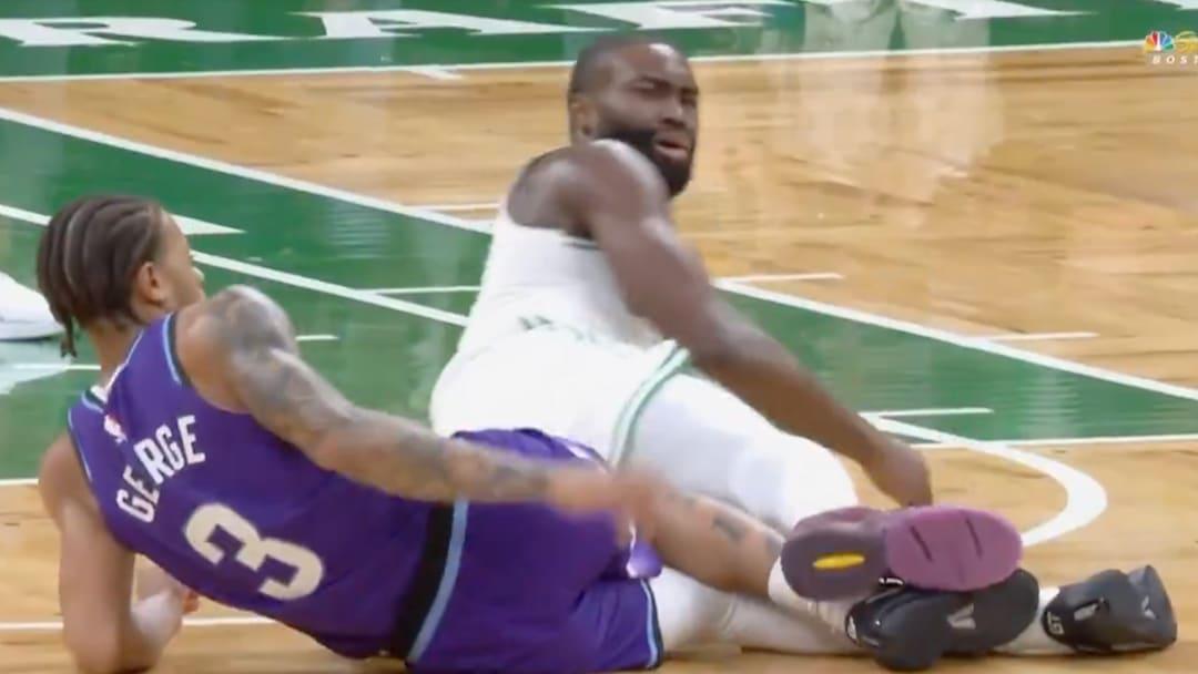 C'era il fallo!? Jaylen Brown furioso con gli arbitri per il mancato fischio