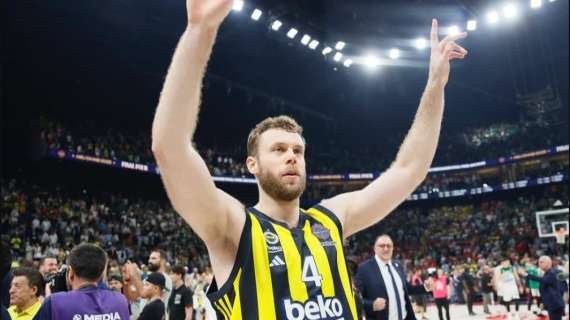 LIVE - Nicolò Melli vince l'EuroLeague con il Fenerbahçe, piegato il Monaco di James