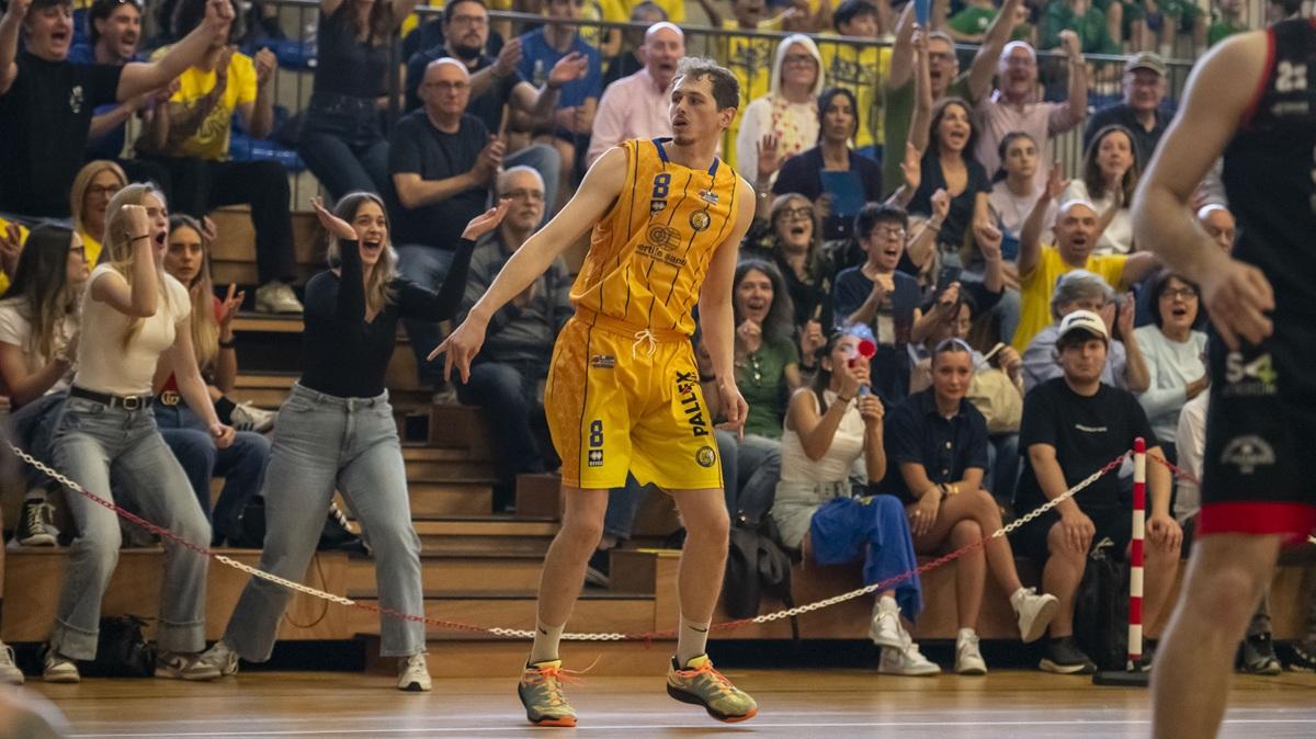 Serie B - I Fiorenzuola Bees si spengono all'ultimo quarto, Vicenza espugna il PalArquato