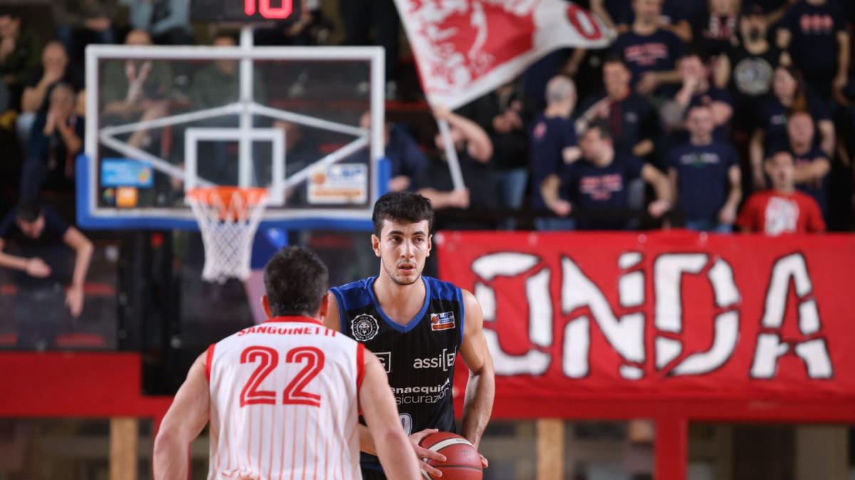 Serie B - Colpo esterno della Benacquista, vittoria di carattere a Imola