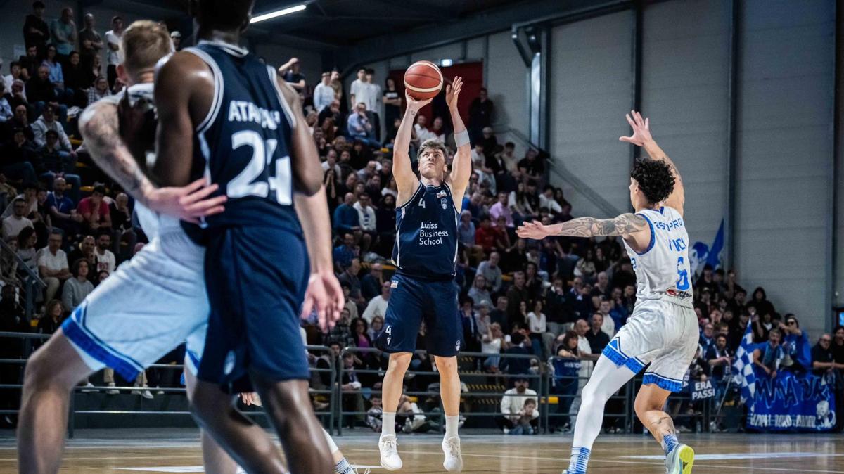 Serie B - Ultimi sei minuti fatali alla Luiss Roma a Fabriano