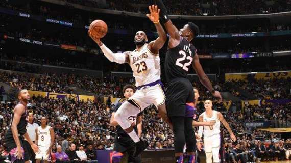 NBA - LeBron James condivide un record con Kobe Bryant e Larry Bird