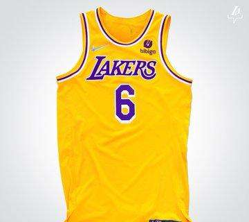 NBA - Lakers: LeBron James, la maglia #6 e il nuovo sponsor