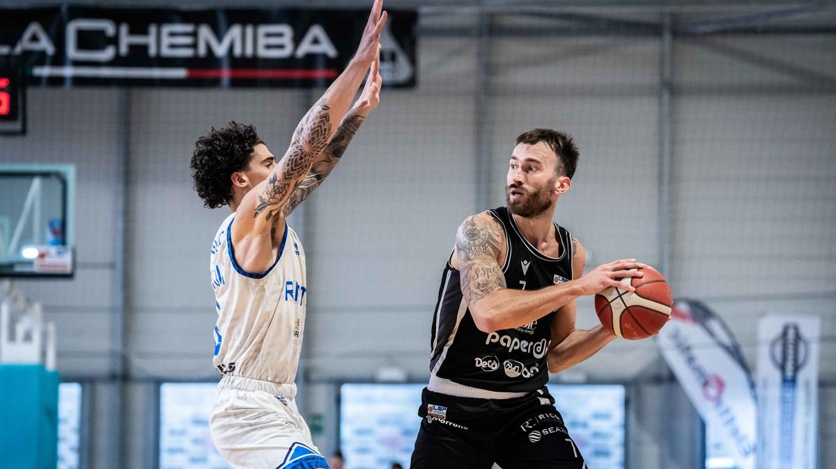 Serie B - Paperdi Caserta torna alla vittoria fuori casa a Fabriano