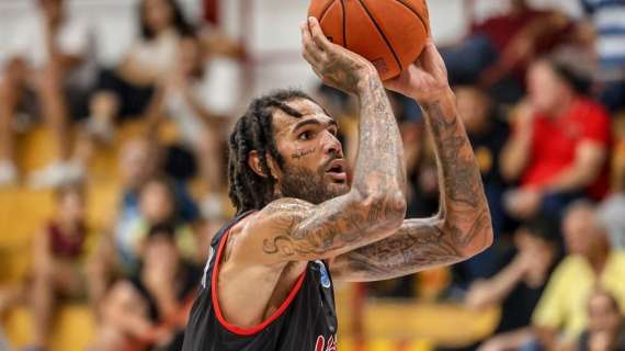 FEC - Willie Cauley-Stein da record: il lungo di Varese prende 20 rimbalzi