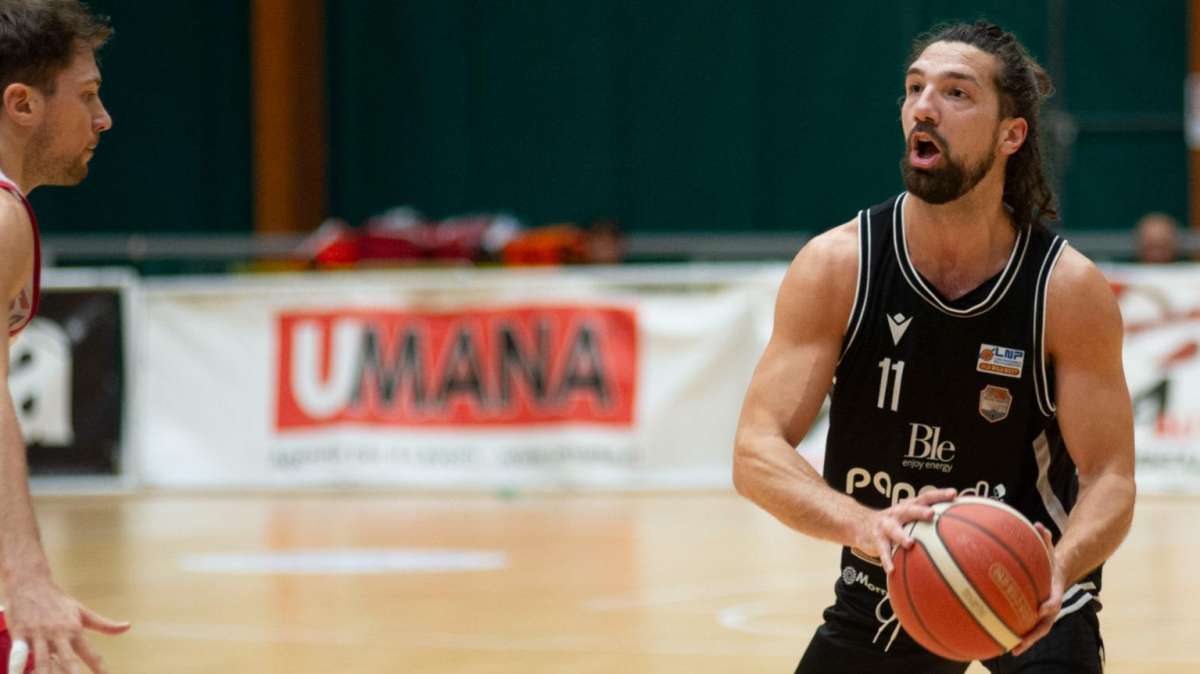 Serie B - La Juvecaserta 2021 esce sconfitta dal parquet della San Giobbe Chiusi