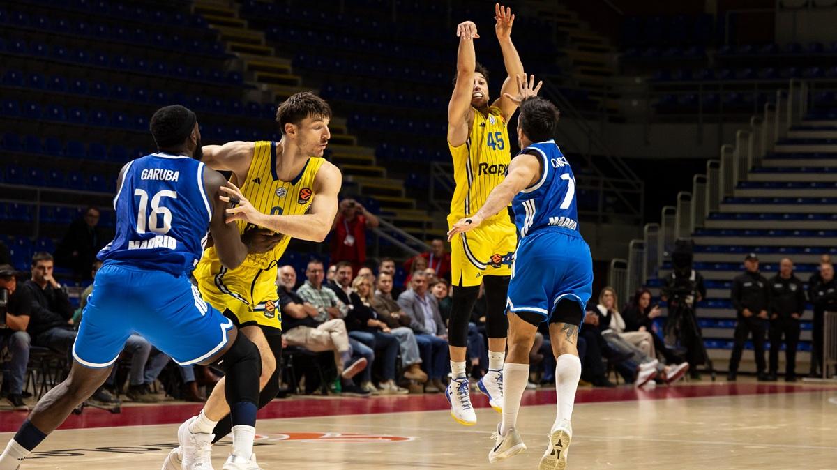 Il Maccabi Tel Aviv batte il Real Madrid 92-91 con una magia di Tamir Blatt