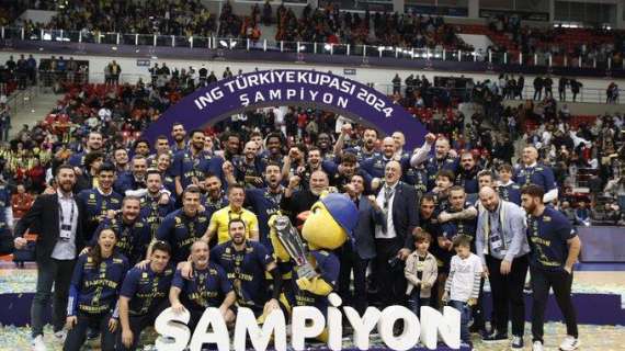 Coppa di Turchia - Fenerbahce trionfa sull'Efes con uno strepitoso Calathes