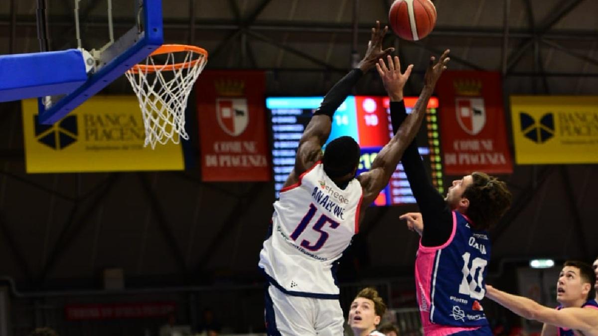 Serie B - Tonfo casalingo dell’Assigeco: al PalaBanca passa Orzinuovi