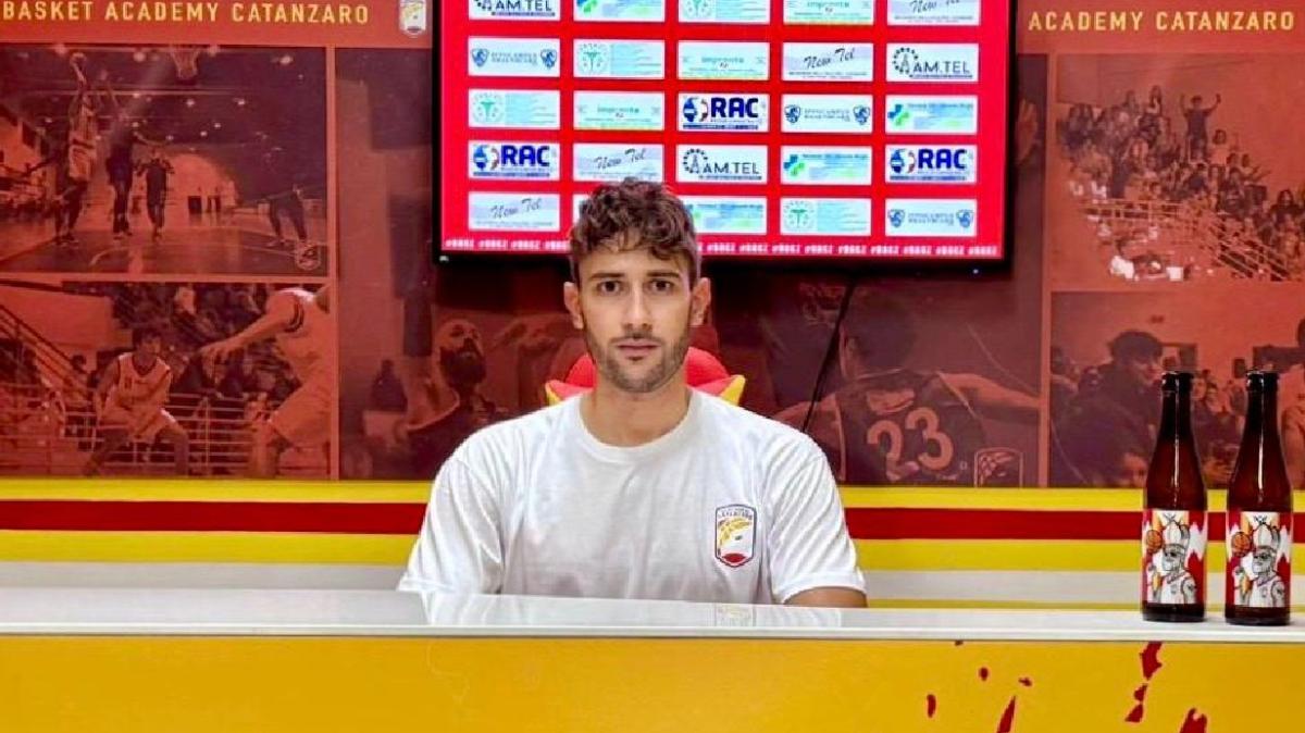 Serie B - Basket Academy vs Virtus Matera sfida clou della domenica