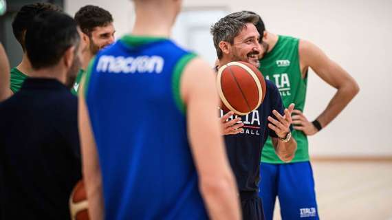 Italbasket, Pozzecco: "Sacrificio e voglia di aiutarsi. PalaBigi? Non vediamo l'ora"