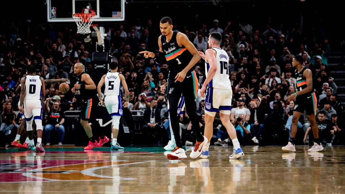 Con un grande Wemby, gli Spurs vincono la loro ottava partita consecutiva