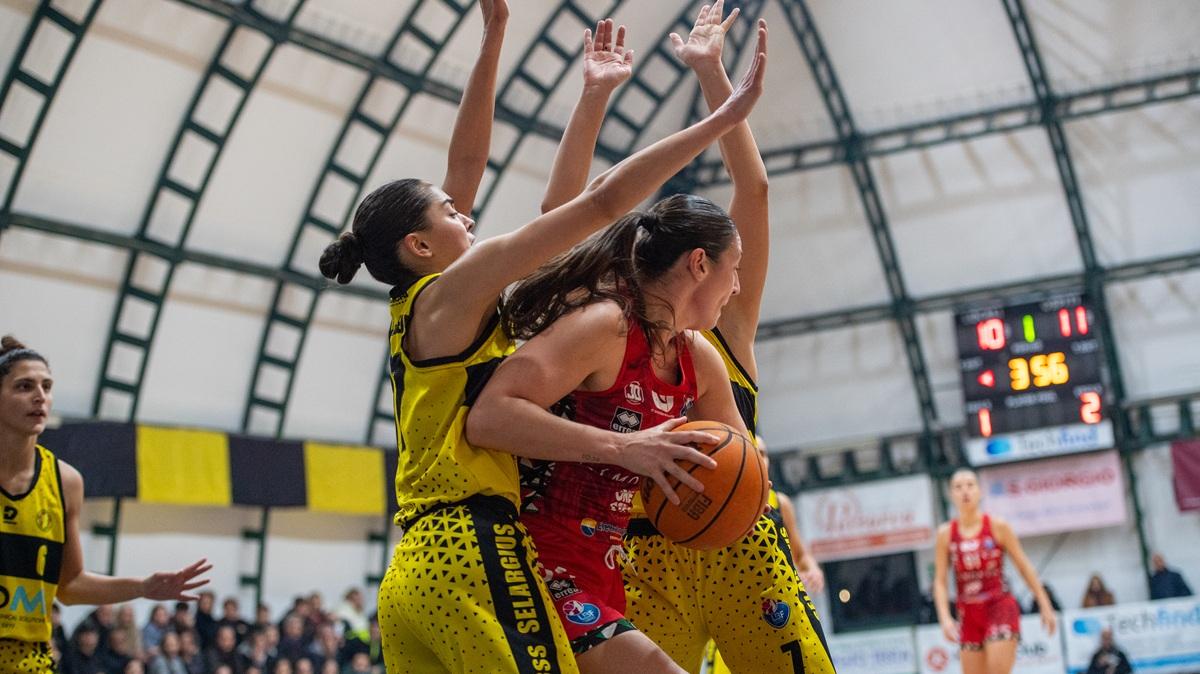 A2 F - Costa Masnaga espugna il PalaVienna della Nuova Icom Selargius