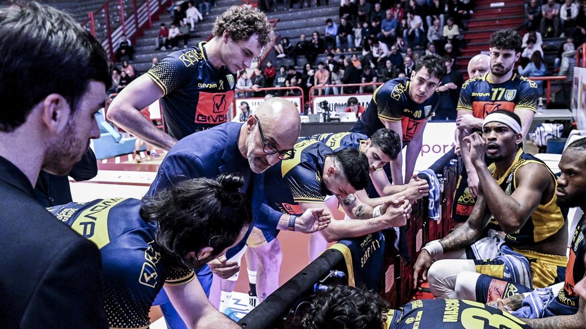 Scafati–Avellino, per il primato e i playoff: PalaMangano verso il tutto esaurito