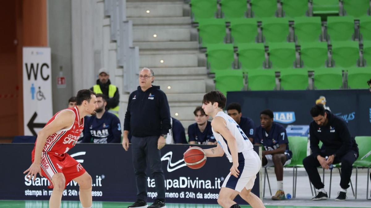 Serie B - Esordio vincente coach Comuzzo con l'Elah Acquario di Genova