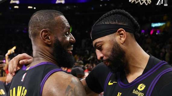 NBA - LeBron James stende i Suns e manda i Lakers in finale 