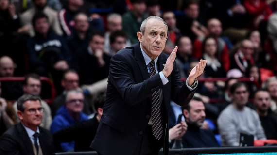 Ettore Messina suona l'allarme su calendari, infortuni e il problema dei giovani attratti dai college USA