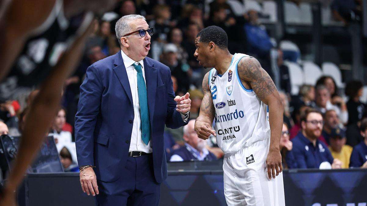 Cantù, De Raffaele: «Arrivati sul -4 un paio di errori che la Virtus ha punito»