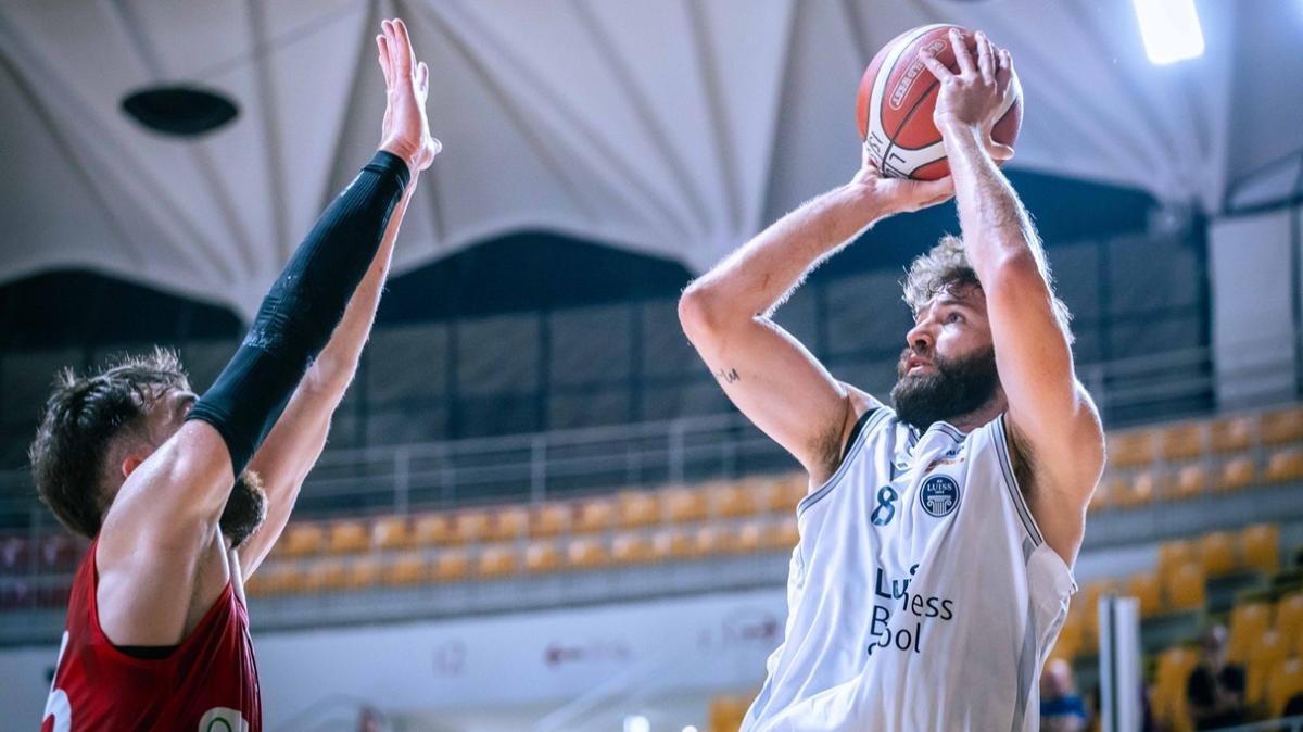 Serie B - La Luiss Roma resta imbattuta nell'esordio casalingo con la PSA Basket Casoria