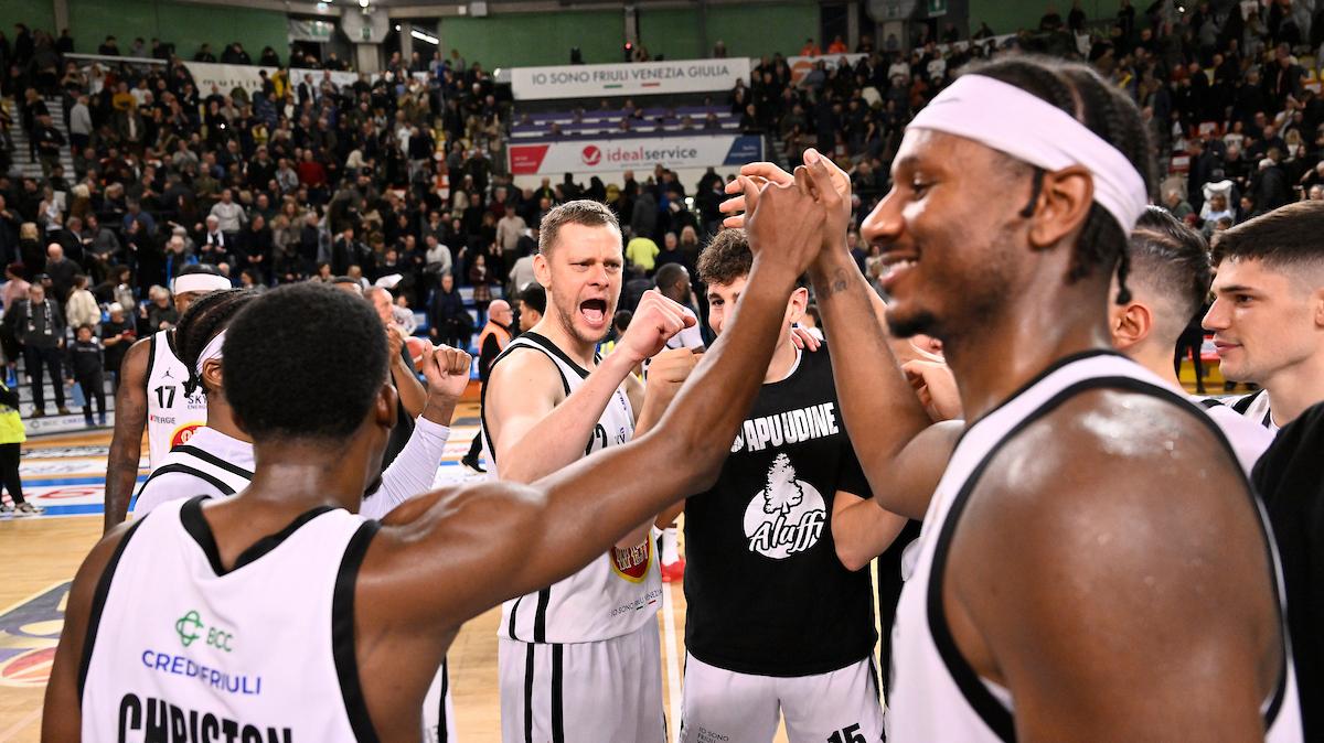 Pagelle: Udine batte Napoli, Christon show all'esordio. I rimbalzi sono decisivi