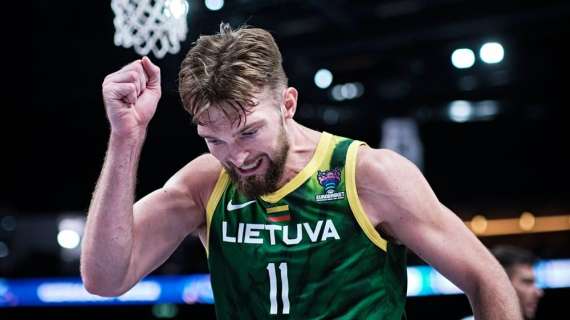NBA - Domantas Sabonis si opera, salta i Mondiali con la Lituania