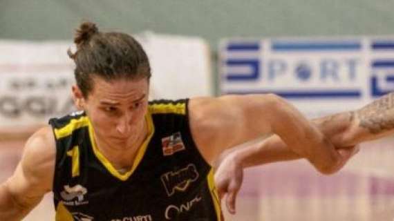 Serie B - I Blacks Faenza tesserano il playmaker Luca Galassi