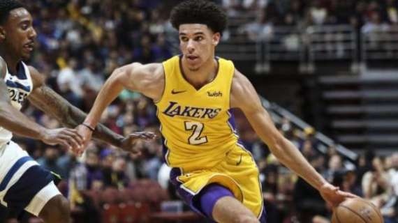 NBA - Lakers, Lonzo Ball martedì prossimo operato al ginocchio