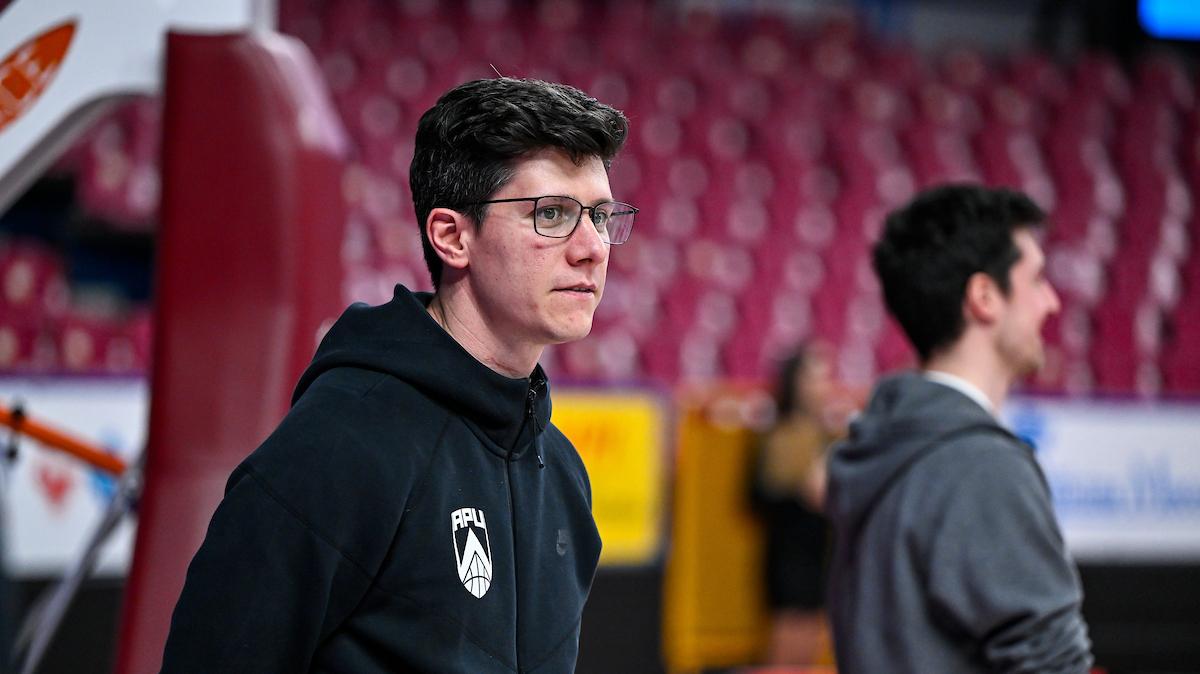 Udine, Pomes: "Grandissima sfida con l'Olimpia, in un PalaCarnera pieno" 