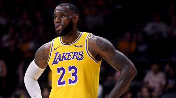 NBA - Lakers, LeBron James giocherà playmaker la prossima stagione 
